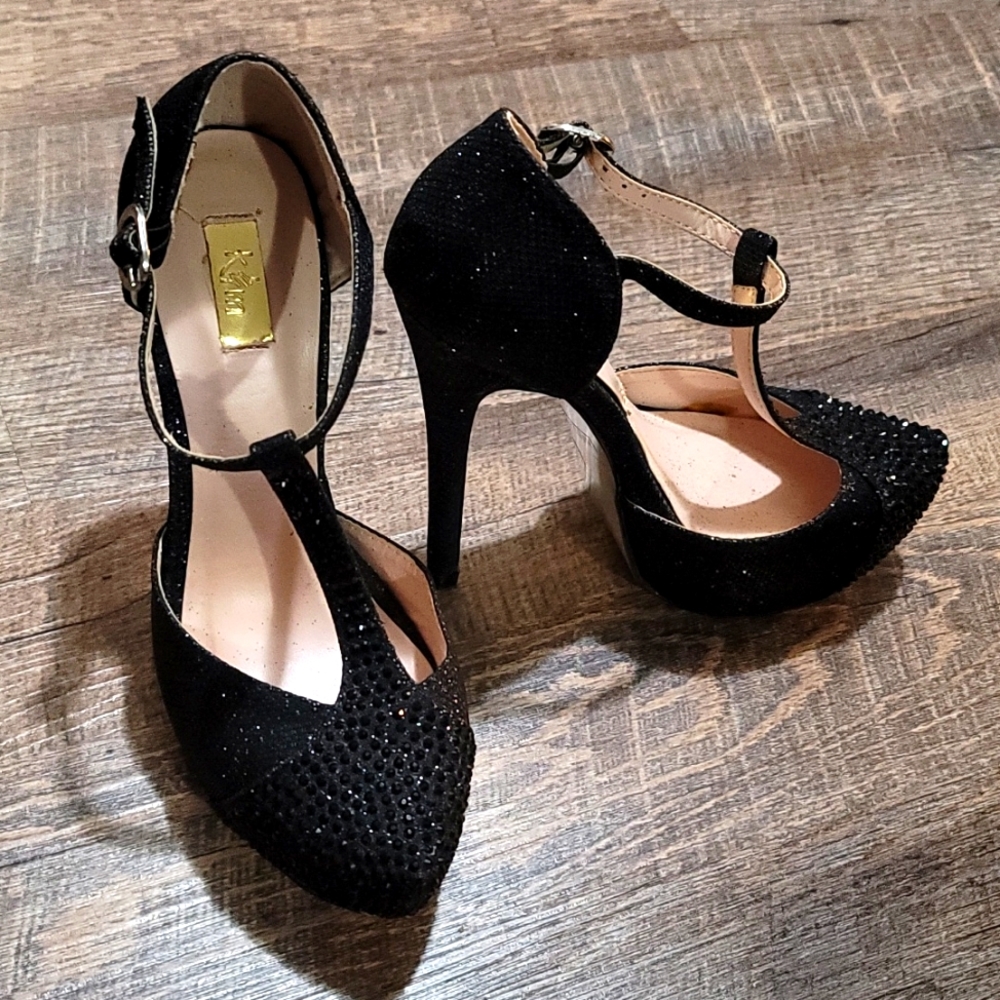 K&M high heels Black with sparkles textured toe Gently worn indoors a few times